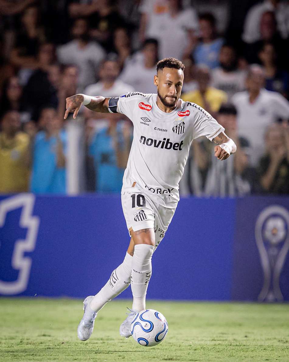 Neymar durante partida do Santos e Deportivo Recoleta. (Foto: Raul Baretta/ Santos FC)