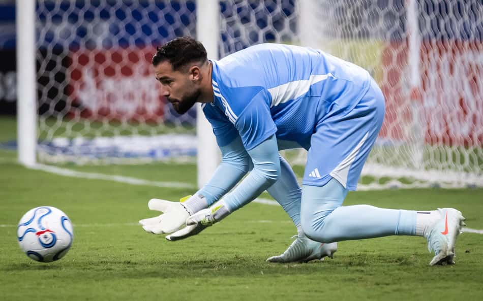 Ex-Flamengo, Matheus Cunha vira assunto em Cruzeiro x Católica: 'Pra variar'