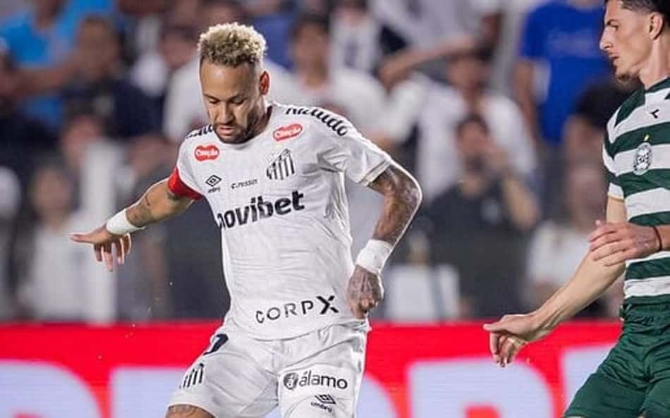 Mesmo com ações ofensivas, Neymar não consegue dar triunfo ao Santos (Fotos: Raul Baretta/ Santos FC)