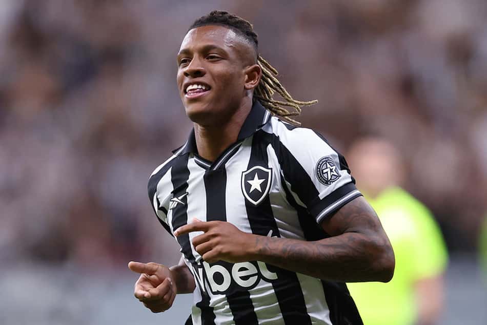 Danilo marcou um dos gols do Botafogo no empate diante do Internacional.  (Foto: Vitor Silva/Botafogo)