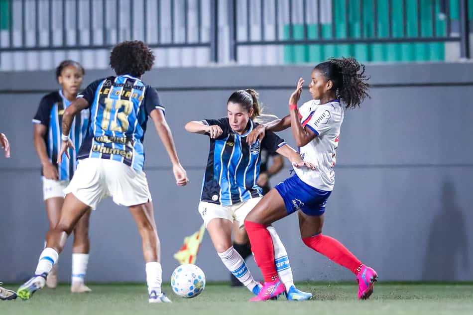 RS - ESPORTES/BRASILEIRÃO FEMININO 2026 - Lance da partida Bahia x Grêmio Feminino, no Arena Cajueiro na data de 28/04/2026, válida pelo Brasileirão Feminino 2026. FOTO: CAROLINE MOTTA/GRÊMIO FBPA
