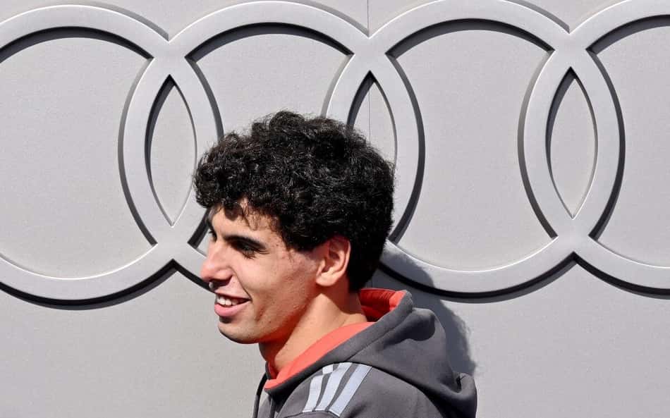 O brasileiro Gabriel Bortoleto às vésperas do GP da Austrália de Fórmula 1 (Foto: WILLIAM WEST / AFP)
