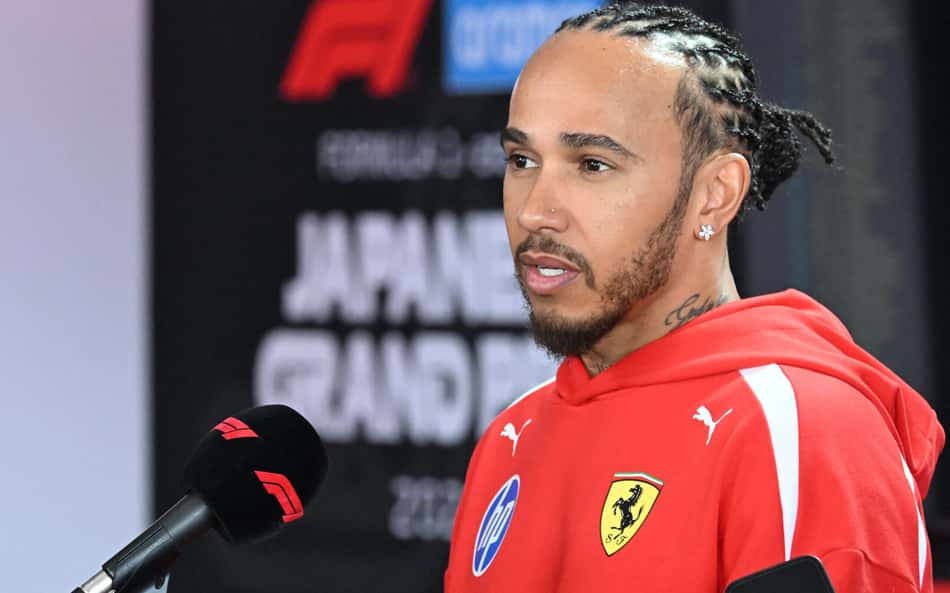 Lewis Hamilton durante coletiva de imprensa no GP do Japão (Foto: Toshifumi Kitamura/ AFP)