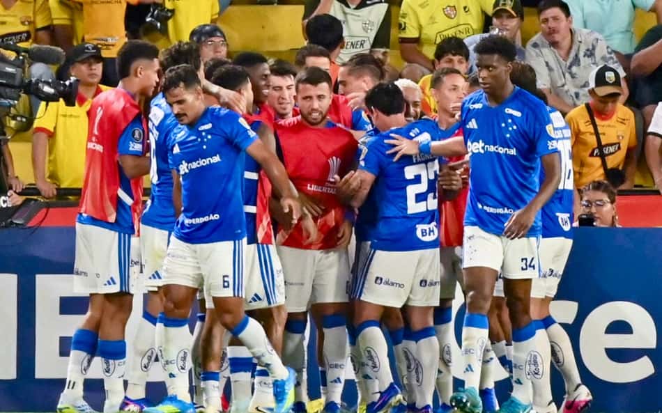 Gol perdido em Barcelona de Guayaquil x Cruzeiro quebra web: 'Inacreditável'