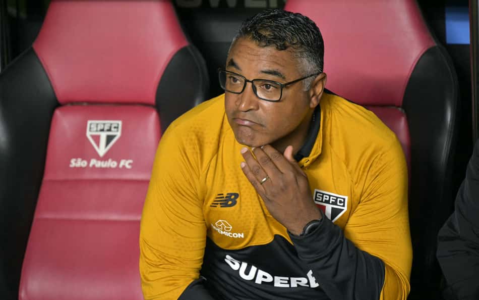 Roger Machado justifica escalação e fala sobre vaias da torcida em vitória do São Paulo