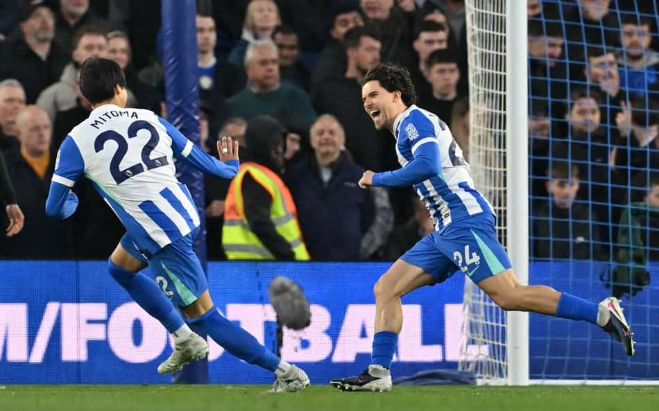 Brighton atropela e aumenta crise do Chelsea na Premier League