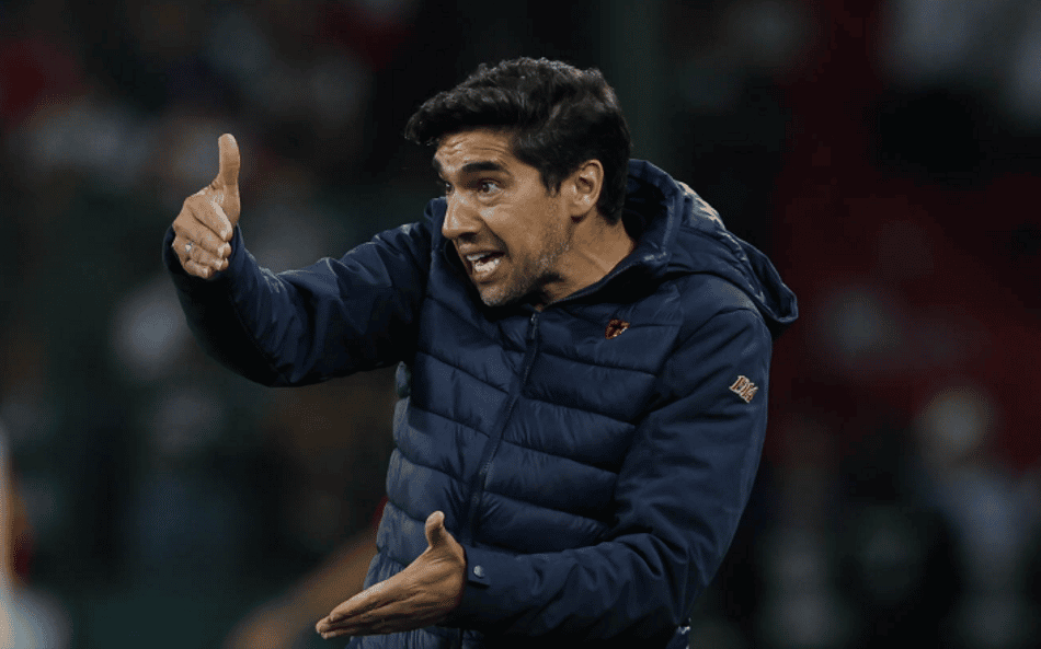 Atitude de Abel Ferreira chama atenção em Bahia x Palmeiras: 'Não aprende'