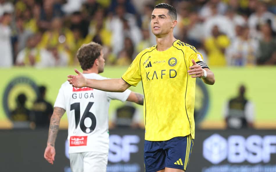 Cristiano Ronaldo marca em vitória do Al Nassr e fica a 32 gols do milésimo
