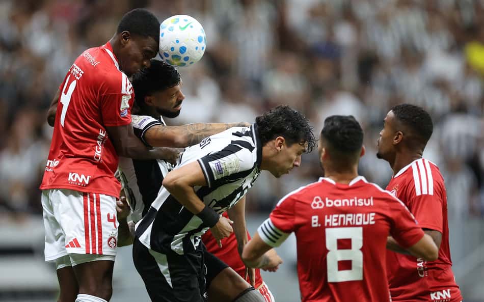 Melhores Momentos: Botafogo e Internacional empatam pelo Brasileirão; dê suas notas