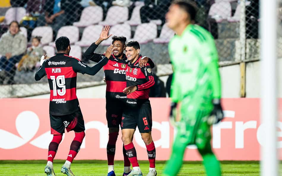Flamengo se impõe na altitude e vence o Cusco na estreia na Libertadores