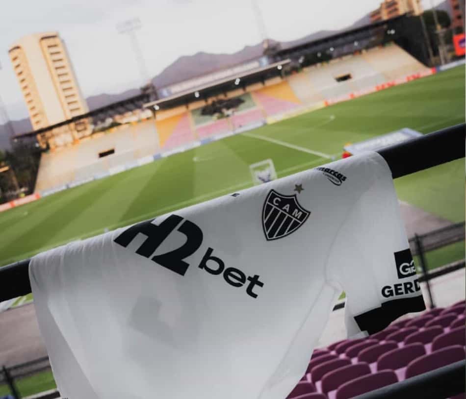 Camisa Atlético contra Puerto Cabello  (Foto: reprodução Atlético)
