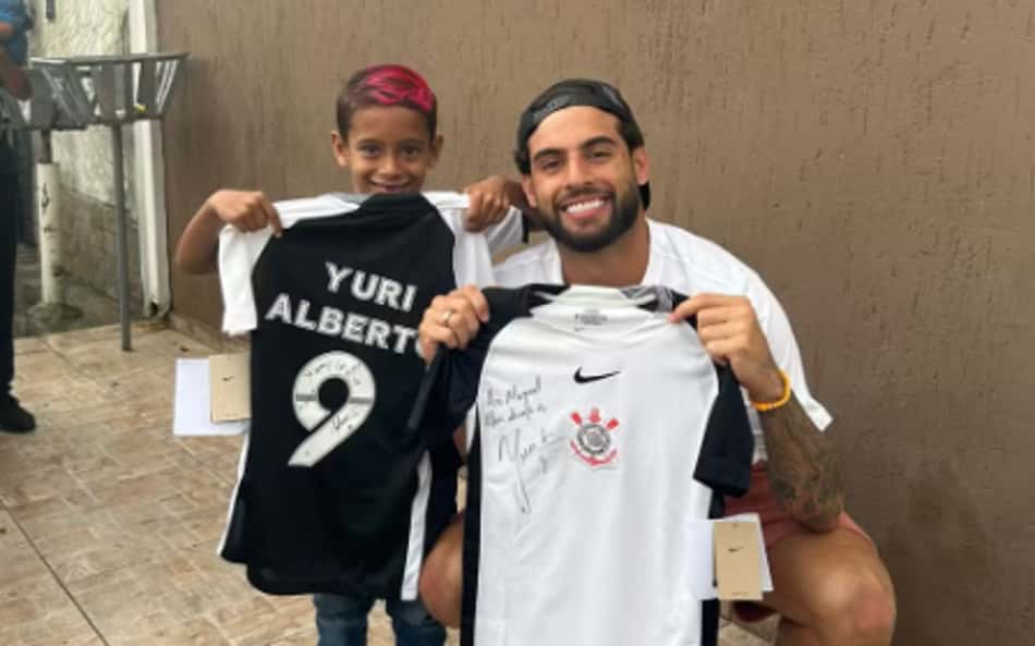 Yuri Alberto realiza sonho de menino de sete anos após vídeo viral; veja