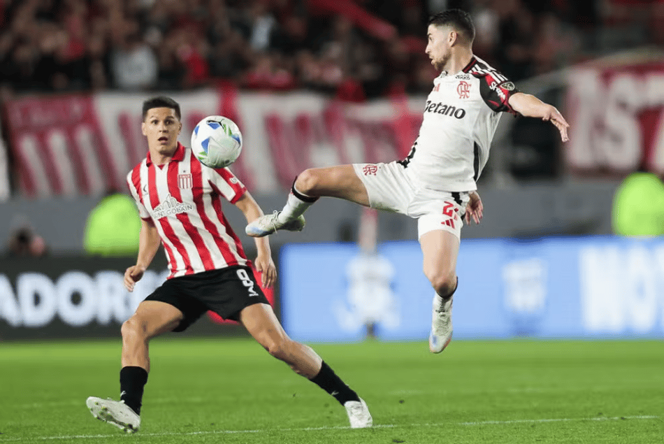 Flamengo e Estudiantes disputam pelo primeiro lugar no Grupo A (Foto: Gilvan de Souza/Flamengo)