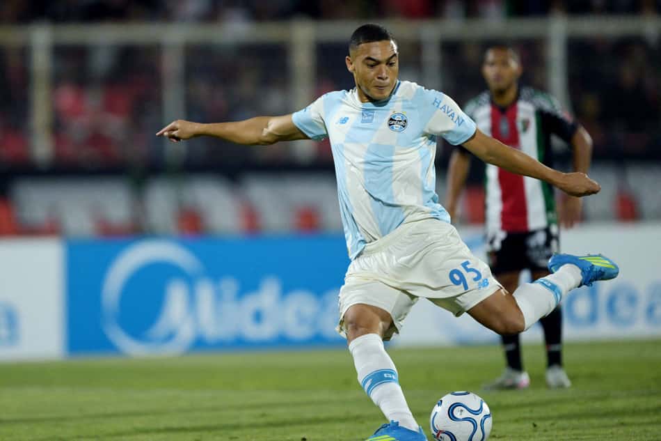 Carlos Vinícius - Grêmio