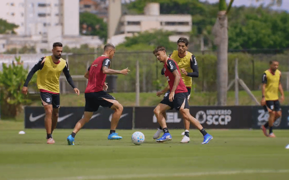 Corinthians se reapresenta após derrota e inicia preparação jogo contra o Inter
