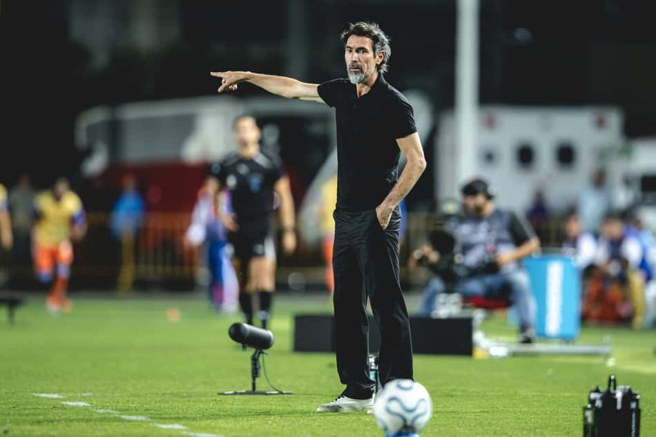 Dominguez contra o puerto cabello (Foto: Pedro Souza / Atlético)