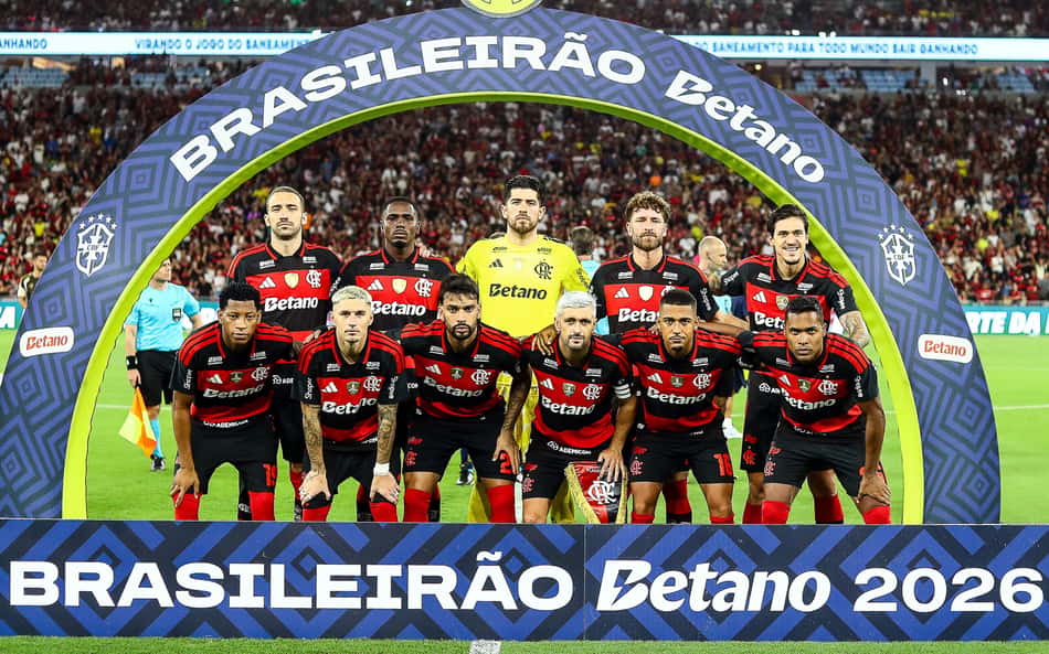 Jornal espanhol exalta jogador do Flamengo e mira Copa: 'Provas claras'