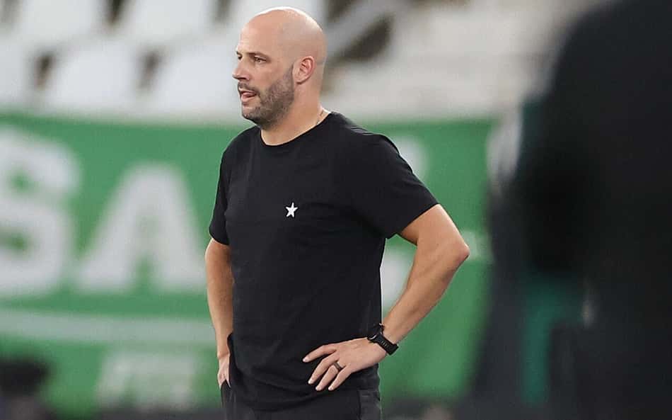 Franclim Carvalho é o técnico do Botafogo (Foto: Vítor Silva/Botafogo)