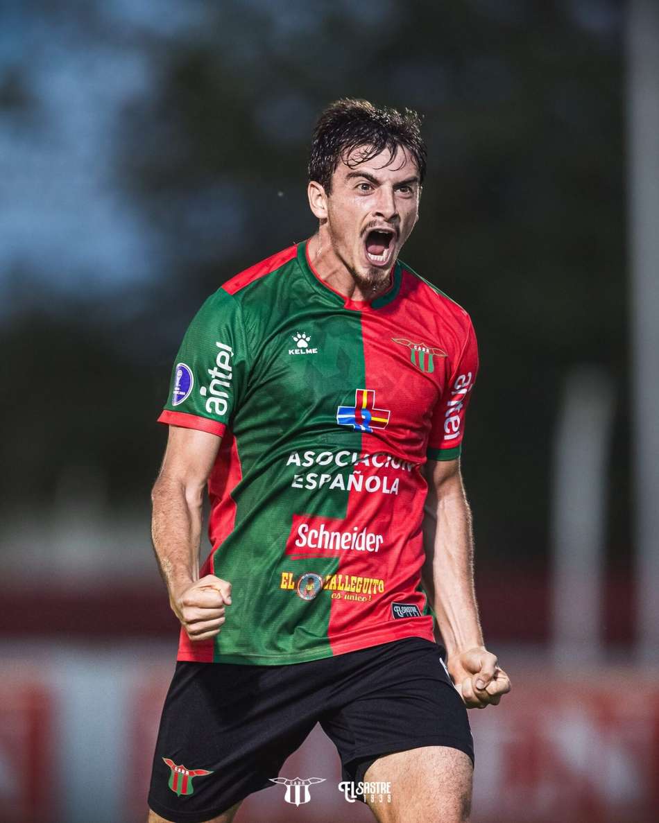 Atleta do Boston River celebra gol no Campeonato Uruguaio de 2026 (Foto: Divulgação/Boston River)