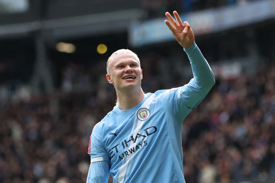 Erling Haaland marcou três gols na vitória do Manchester City por 4 a 0 sobre o Liverpool na Copa da Inglaterra (Foto: Darren Staples / AFP)