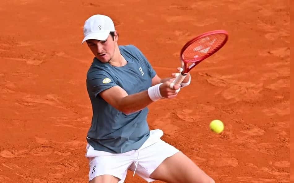 João Fonseca mostra versatilidade e vence belo ponto contra Berrettini; vídeo