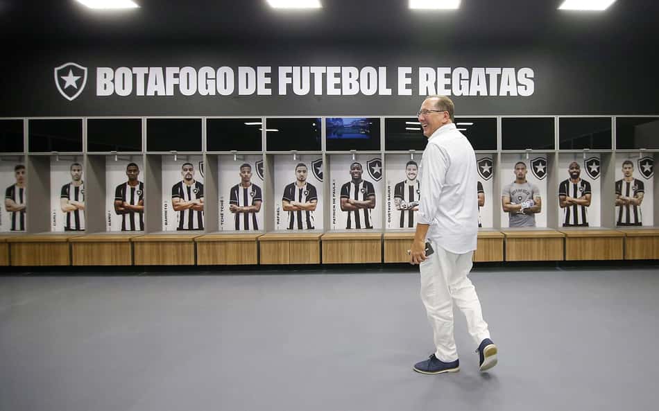 Botafogo vê Ares tratando a SAF como 'balcão de negócios' e estranha movimentações