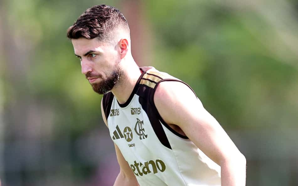 Jorginho avança em recuperação da lesão e se aproxima de retorno no Flamengo