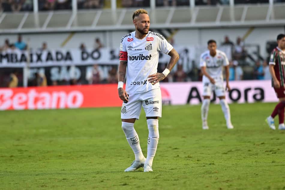 FOTO JÁ USADA! Neymar durante Santos x Fluminense