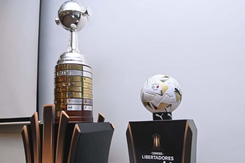 Taça troféu da Libertadores (Foto: Divulgação/Flicker Conmebol)