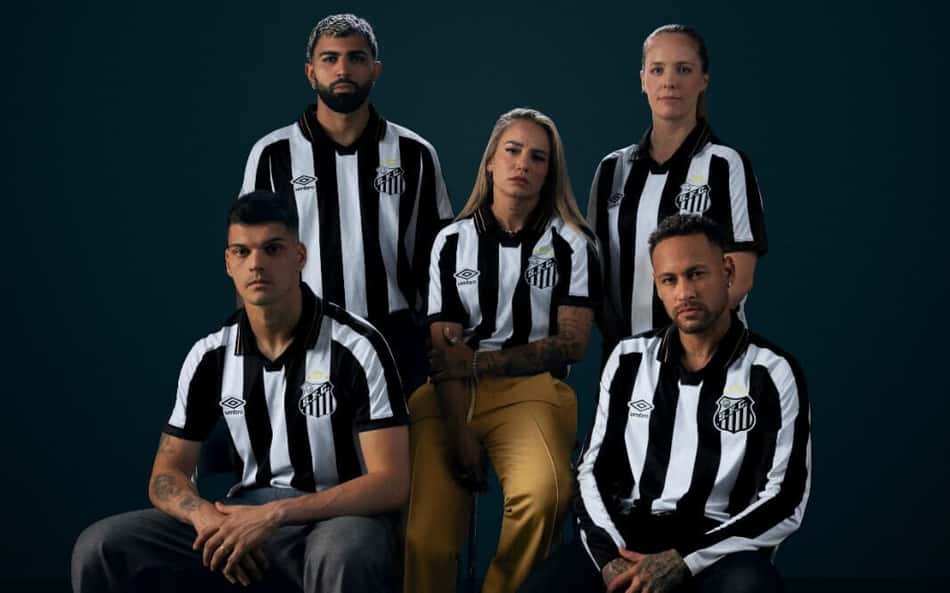 Com Neymar e Gabigol, Santos lança novo uniforme listrado; veja fotos