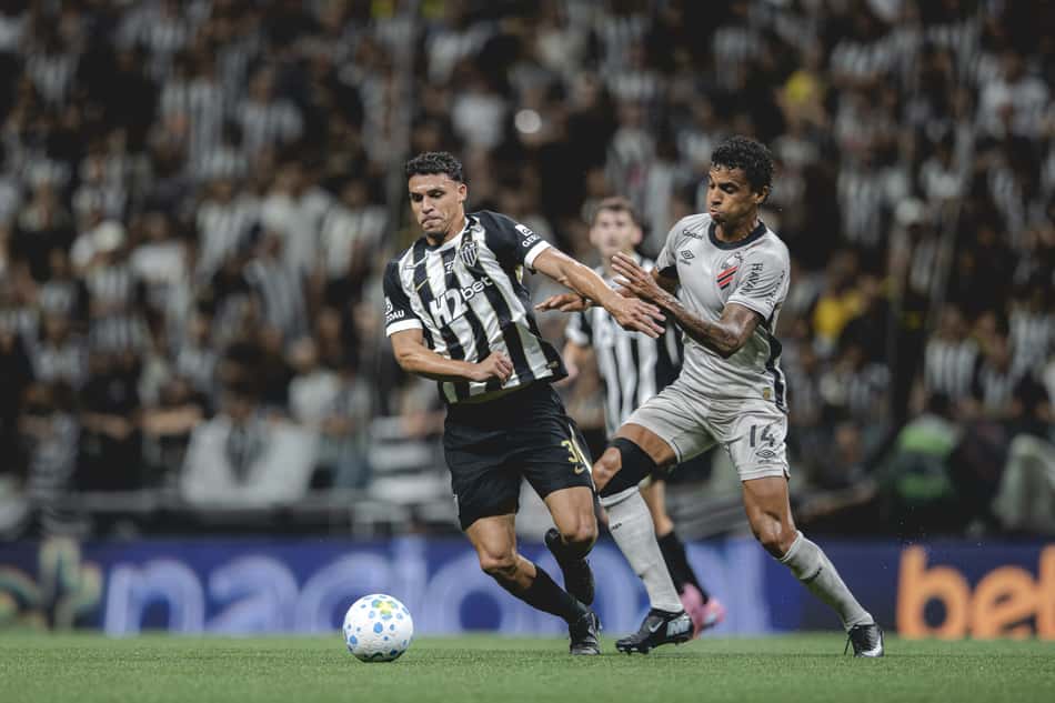 Victor Hugo x Cap (Foto: Pedro Souza / Atlético)