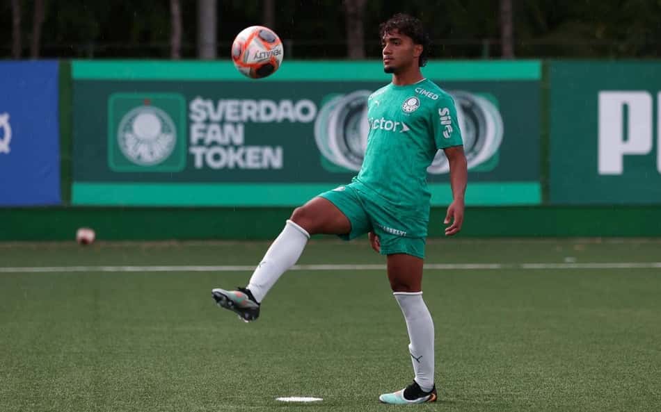 Joia alvo do Manchester City lidera sub-20 do Palmeiras em tarde de estreia