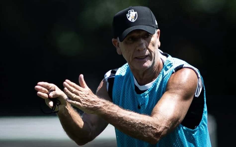 Decisão de Renato Gaúcho surpreende rival após empate com o Vasco: 'Nunca havia escutado'