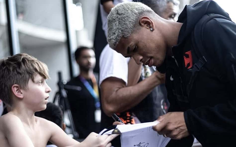 Vasco viaja com grupo principal para enfrentar o Paysandu; veja provável escalação