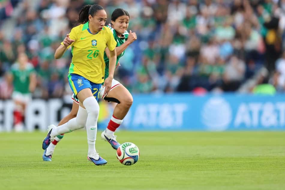 Aline Gomes durante amistoso Brasil x México. (Foto: Lívia Villas Boas / Staff Images / CBF)