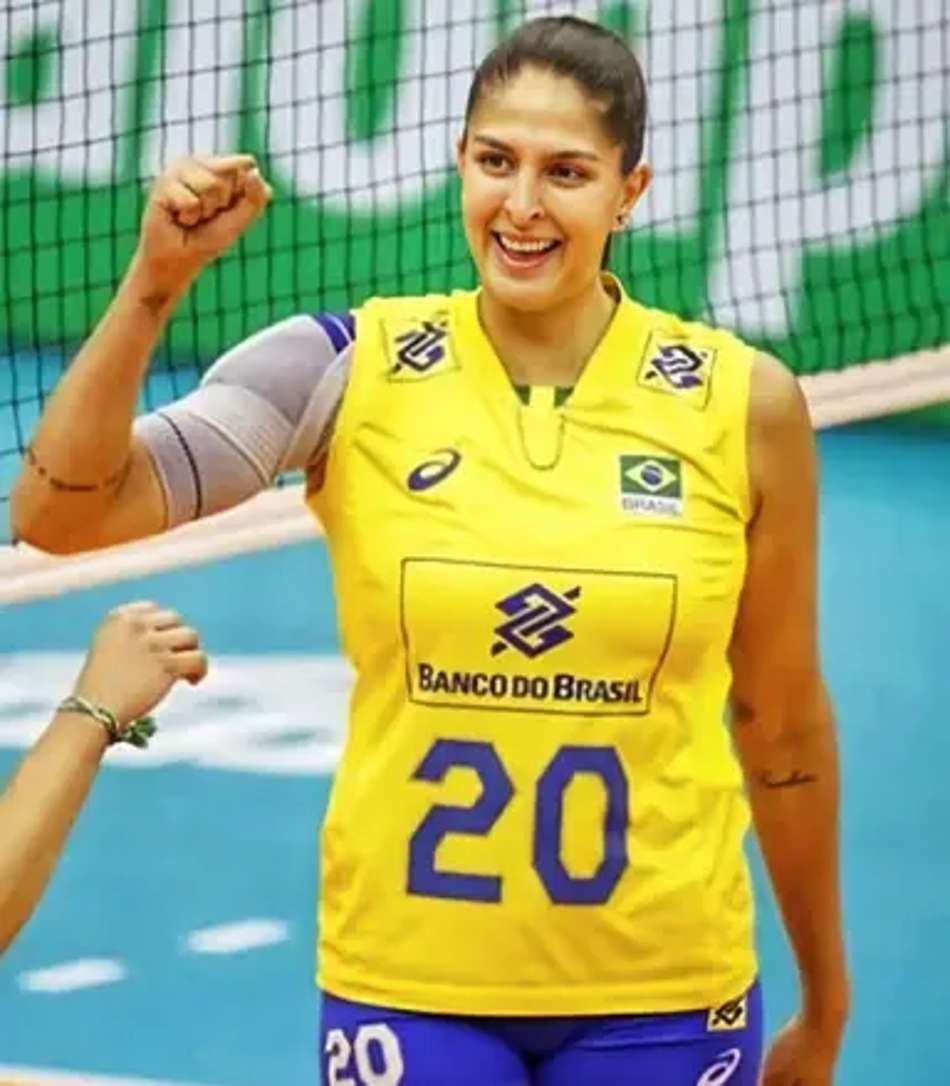 Ana Beatriz Correa, a Bia, em ação pela seleção feminina de vôlei (Foto: Reprodução/COB)
