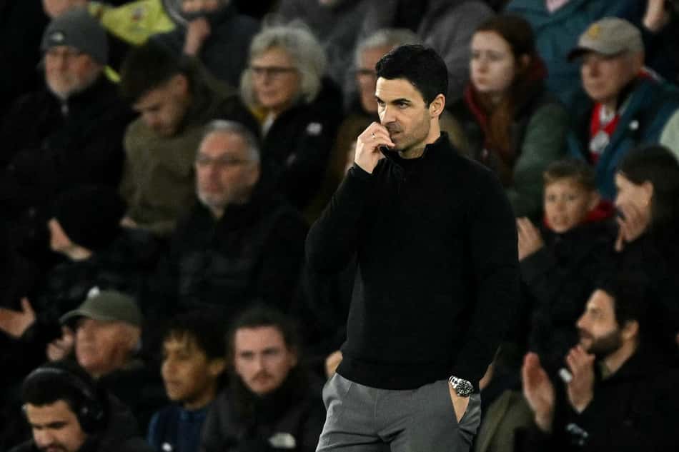 Mikel Arteta na derrota do Arsenal por 2 a 1 sobre o Southampton pela Copa da Inglaterra (Foto: Glyn KIRK / AFP)