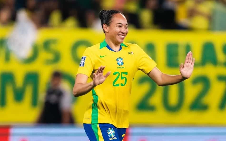 Aline Gomes comemora gol em Brasil x Canadá. (Foto: Thaís Magalhães/@brasileiras)
