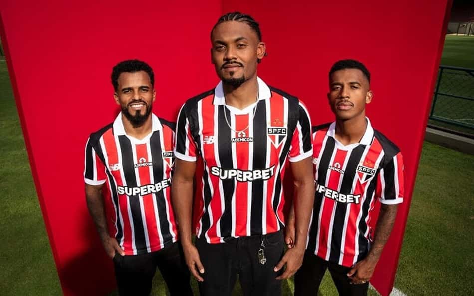 São Paulo oficializa lançamento da camisa 2; veja valores e fotos