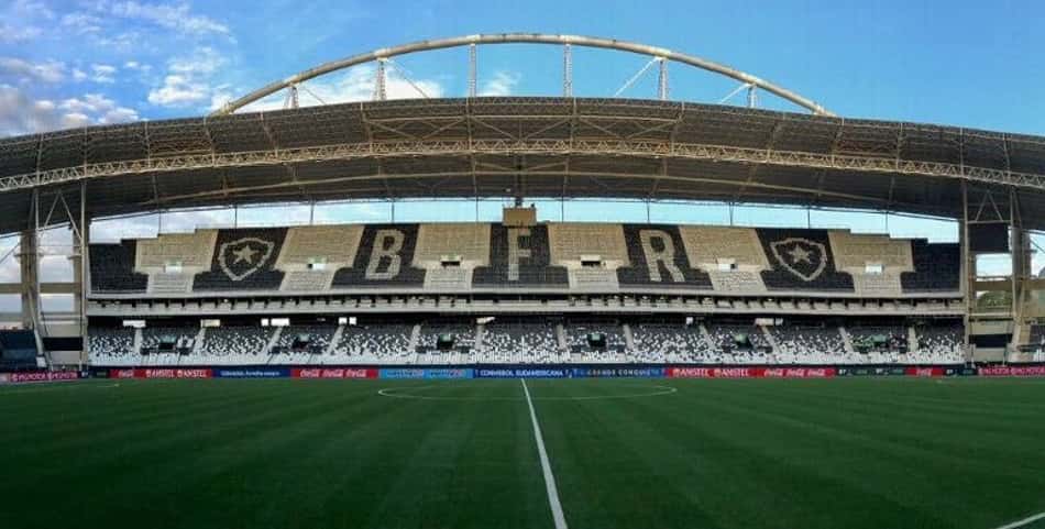 Botafogo recebe o Racing no Nilton Santos (Foto: Divulgação)