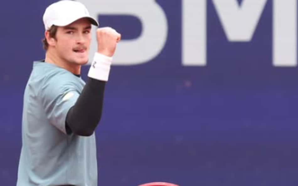 João Fonseca na vitória nas oitavas de final em Munique (Foto: Divulgação)