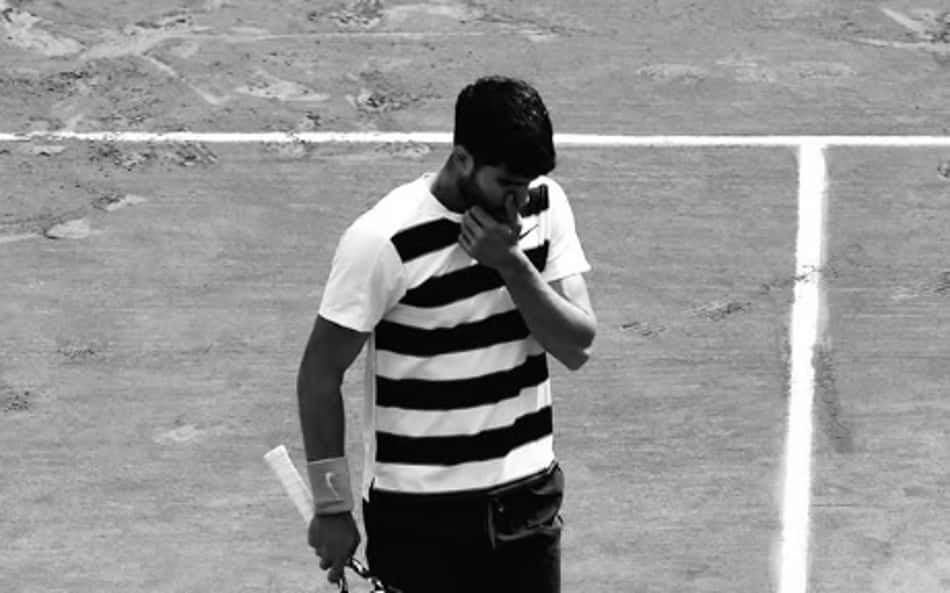 Desolado, Alcaraz anunciou a desistência de Roma e de Roland Garros (Reprodução)