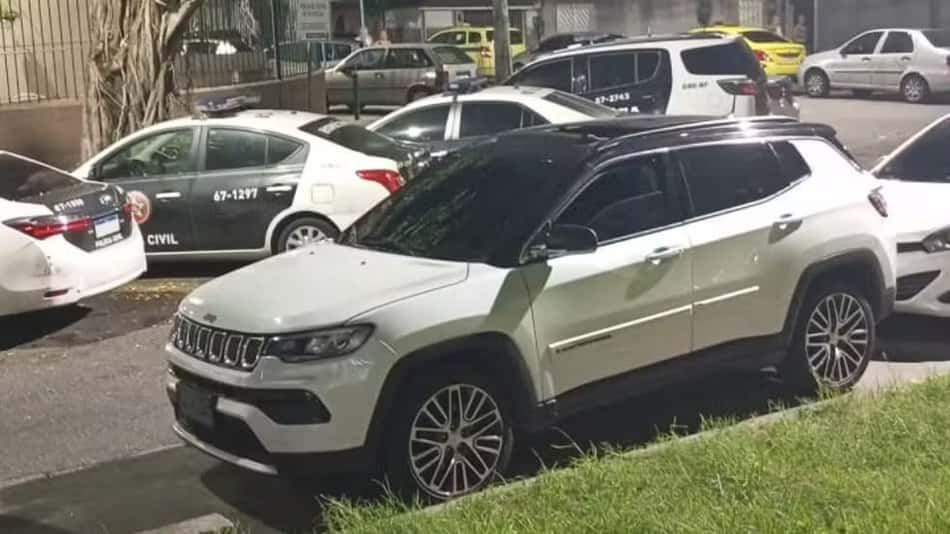 SUV Jeep Compass do atacante John Kennedy, do Fluminense (Foto: Reprodução)