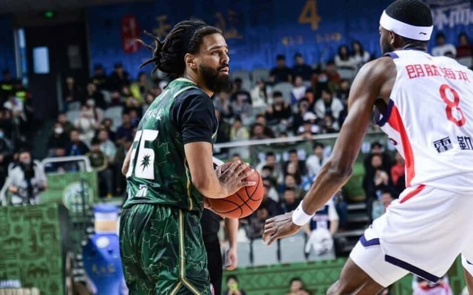 Vencedor do Grammy estreia em liga chinesa de basquete