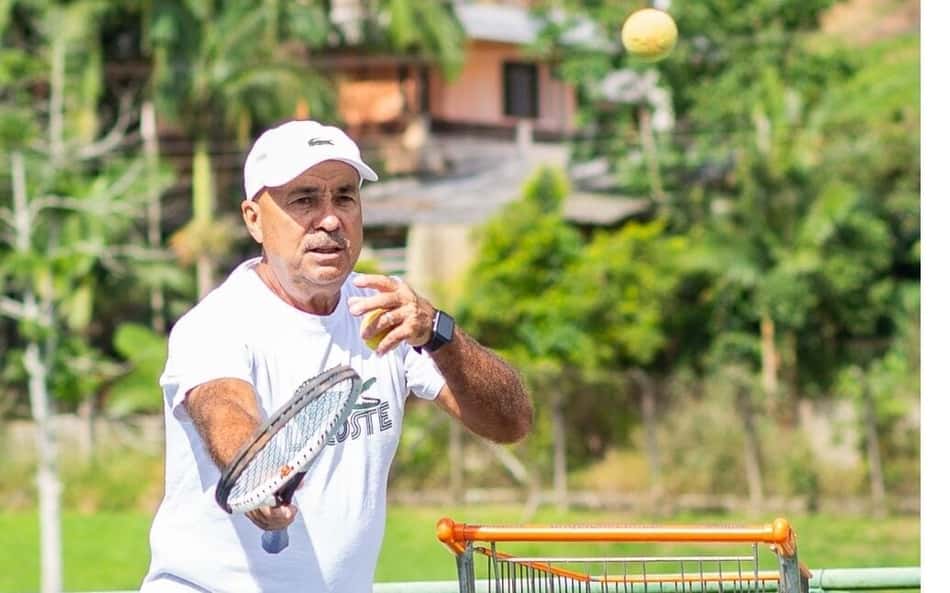 O técnico Larri Passos (Foto: Divulgação)