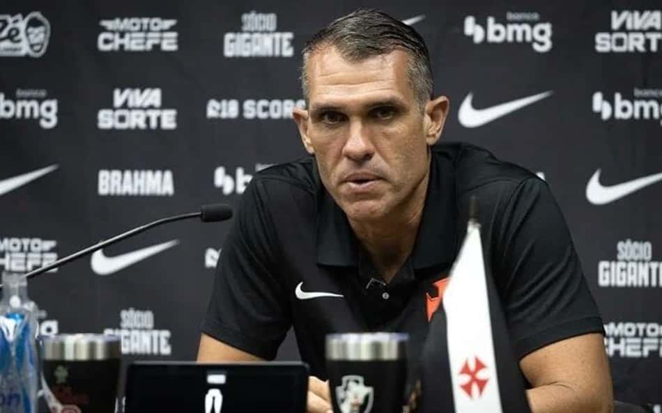 Lazaroni revela estratégia de Renato Gaúcho na partida entre Vasco e Barracas