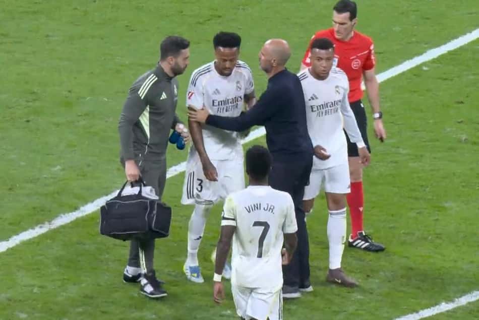 Éder Militão se lesionou no duelo entre Real Madrid e Alavés (Foto: Reprodução)