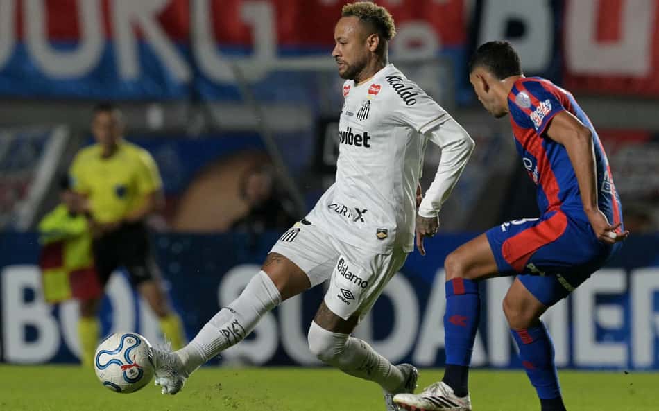 Cena envolvendo Neymar viraliza em San Lorenzo x Santos: 'Não conseguia acreditar'