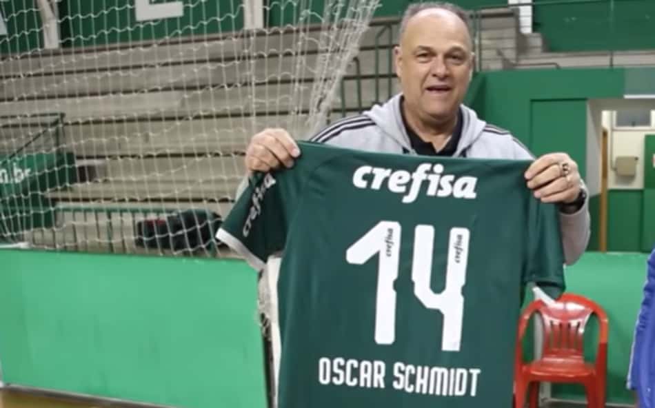 Oscar Schmidt foi homenageado pelo Palmeiras em 2019