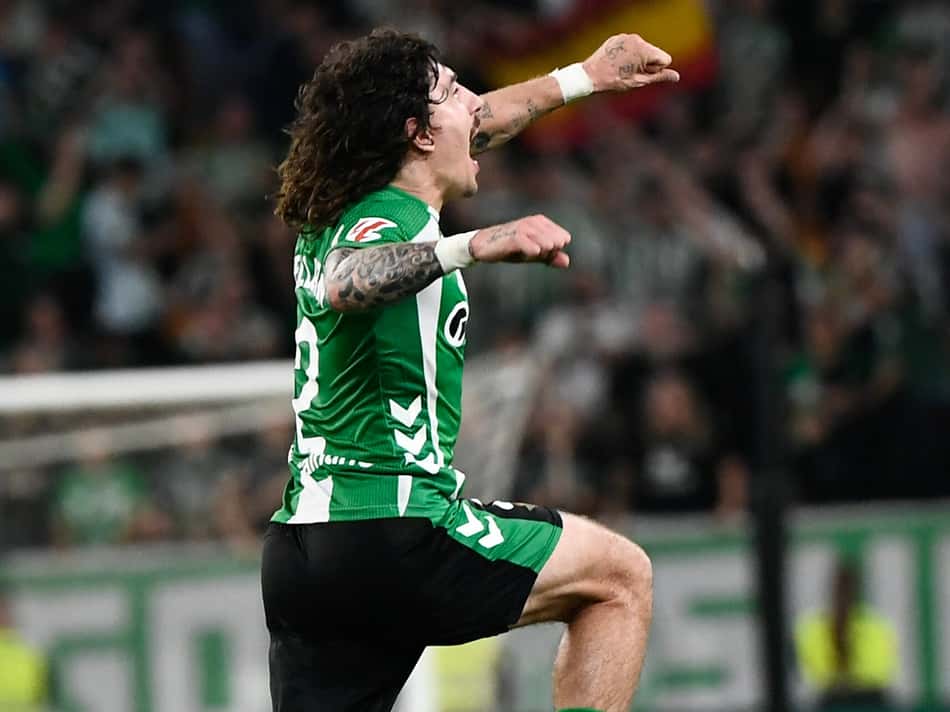 Real Betis e Real Madrid empataram por 1 a 1 em La Liga (Foto: CRISTINA QUICLER / AFP)